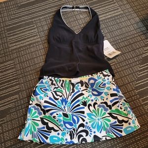 2-PIECE Penbrooke swimsuit in size 4 NWT (VBS)